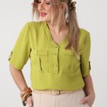 bluzka plus size z dekoltem dla puszystych kobiet