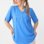 elegancka-bluzka-plus-size-z-krotkim-rekawem-niebieska (3)