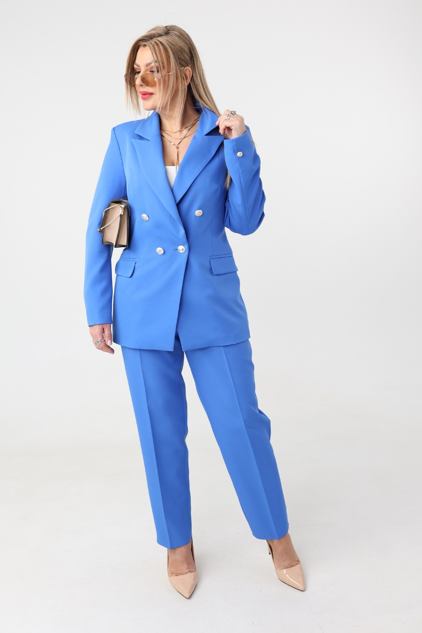 Elegancki garnitur damski plus size