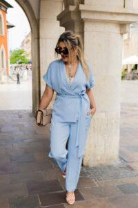 Komplet damski elegancki plus size błękitny 42-52