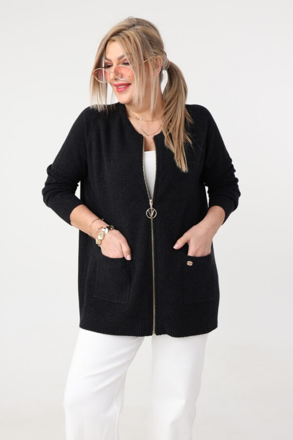 Sweter dla puszystych dzianinowy elegancki