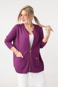 Sweter dla puszystych dzianinowy elegancki