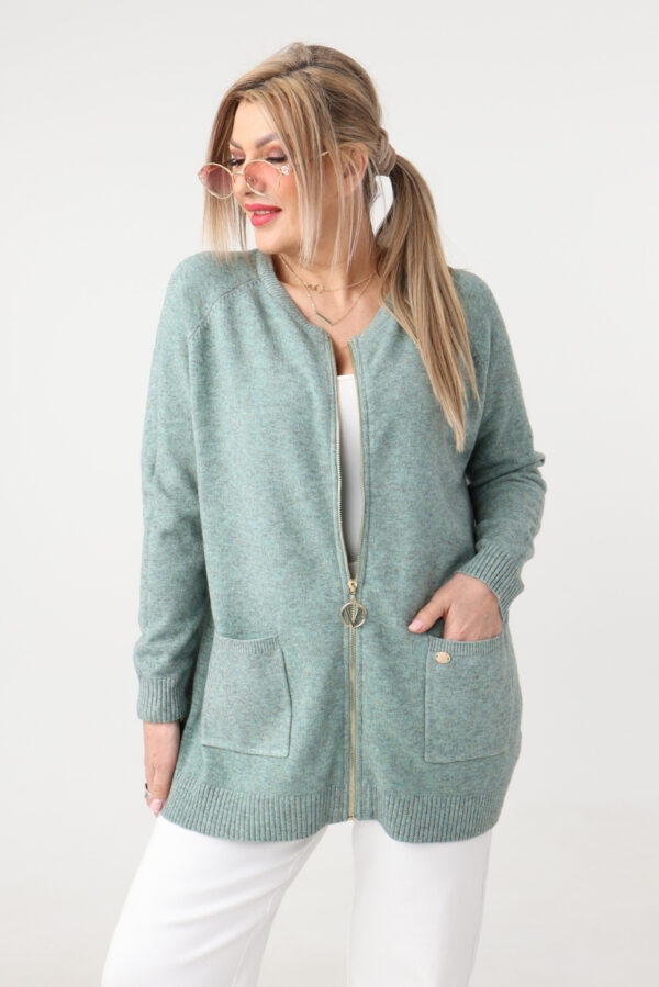 Sweter dla puszystych dzianinowy elegancki