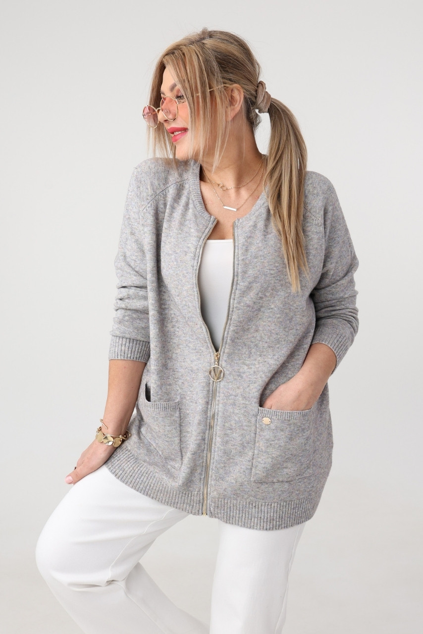 Sweter dla puszystych dzianinowy elegancki