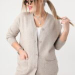 Sweter dla puszystych dzianinowy elegancki