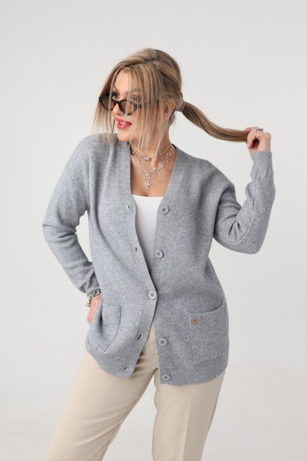 Sweter dla puszystych dzianinowy elegancki