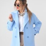 Niebieski płaszcz przejściowy plus size na guziki 42-46