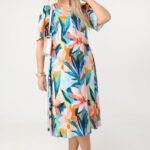 rozkloszowana-sukienka-w-kwiaty-plus-size-niebieska (5)