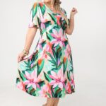 rozkloszowana-sukienka-w-kwiaty-plus-size-zielona (3)