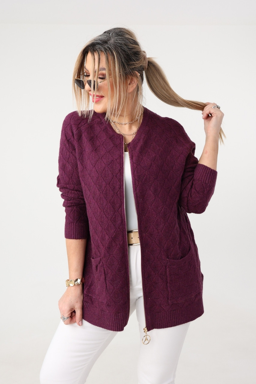 Sweter dla puszystych dzianinowy elegancki