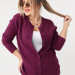 Sweter dla puszystych dzianinowy elegancki