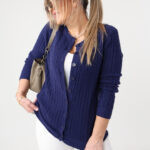 sweterek-plus-size-z-warkoczowym-splotem-granatowy (1)