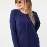 sweterek-plus-size-z-warkoczowym-splotem-granatowy (2)