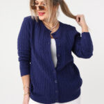 Sweter dla puszystych dzianinowy elegancki