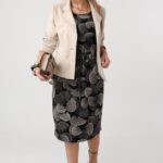 wzorzysta-sukienka-plus-size-z-wiazaniem-w-pasie-czarna (6)