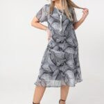 zwiewna-sukienka-plus-size-szyfonowa-w-geometryczne-wzory (4)