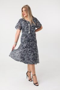 Lekka sukienka plus size szyfonowa