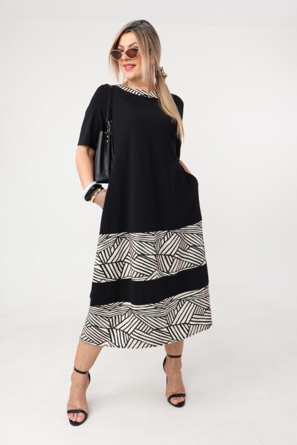 zwiewna-sukienka-trapezowa-plus-size-czarno-bezowa (6)