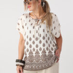Bluzka letnia plus size w orientalne wzory brązowo-kremowa 44-50
