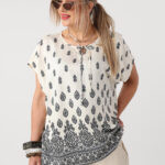 Bluzka letnia plus size w orientalne wzory czarno-kremowa 44-50
