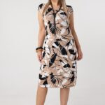 Prosta sukienka letnia midi plus size w abstrakcyjne wzory 44-52