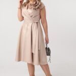 bezowa-sukienka-koktajlowa-plus-size-rozkloszowana (4)