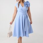 blekitna-sukienka-koktajlowa-plus-size-rozkloszowana (5)