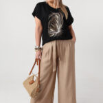 bluzka-damska-plus-size-z-nadrukiem-i-cyrkoniami-czarna (1)