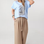 bluzka-damska-plus-size-z-nadrukiem-i-cyrkoniami-niebieska (6)