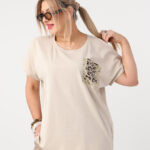 bluzka-panterka-plus-size-z-kieszonka-bezowa (4)