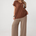 bluzka-panterka-plus-size-z-kieszonka-brazowa (6)