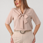 Elegancka bluzka dla puszystych