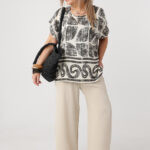 Czarno-kremowa bluzka z krótkim rękawem plus size we wzory 44-50