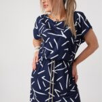 elastyczna-sukienka-dzianinowa-plus-size-granatowo-biala (3)