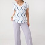 elegancka-bluzka-plus-size-we-wzory-bialo-niebieska (3)