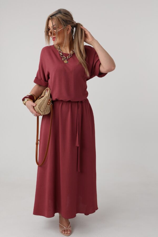 Elegancka sukienka maxi bordowa