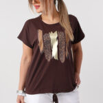 luzna-bluzka-damska-plus-size-z-nadrukiem-brazowa (4)