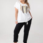 luzna-bluzka-damska-plus-size-z-nadrukiem-kremowa (1)