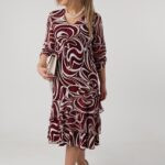sukienka-z-falbanami-plus-size-bordowa (5)