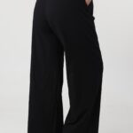 szerokie-cienkie-spodnie-na-gumce-plus-size-czarne (4)