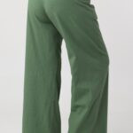 szerokie-cienkie-spodnie-na-gumce-plus-size-zielone (4)