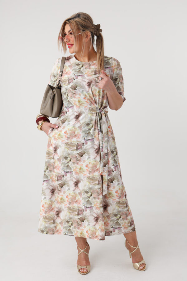 Sukienka koktajlowa plus size rozkloszowana