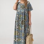 zwiewna-sukienka-plus-size-na-lato-maxi-w-ornamenty-biala (5)