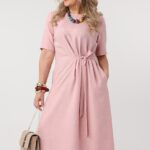 zwiewna-sukienka-plus-size-wiazana-w-talii-rozowa (3)