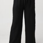 zwiewne-spodnie-damskie-duze-rozmiary-z-szerokimi-nogawkami-czarne (2)