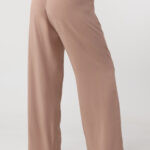 Cienkie-spodnie-damskie-plus-size-na-lato-brązowe (4)