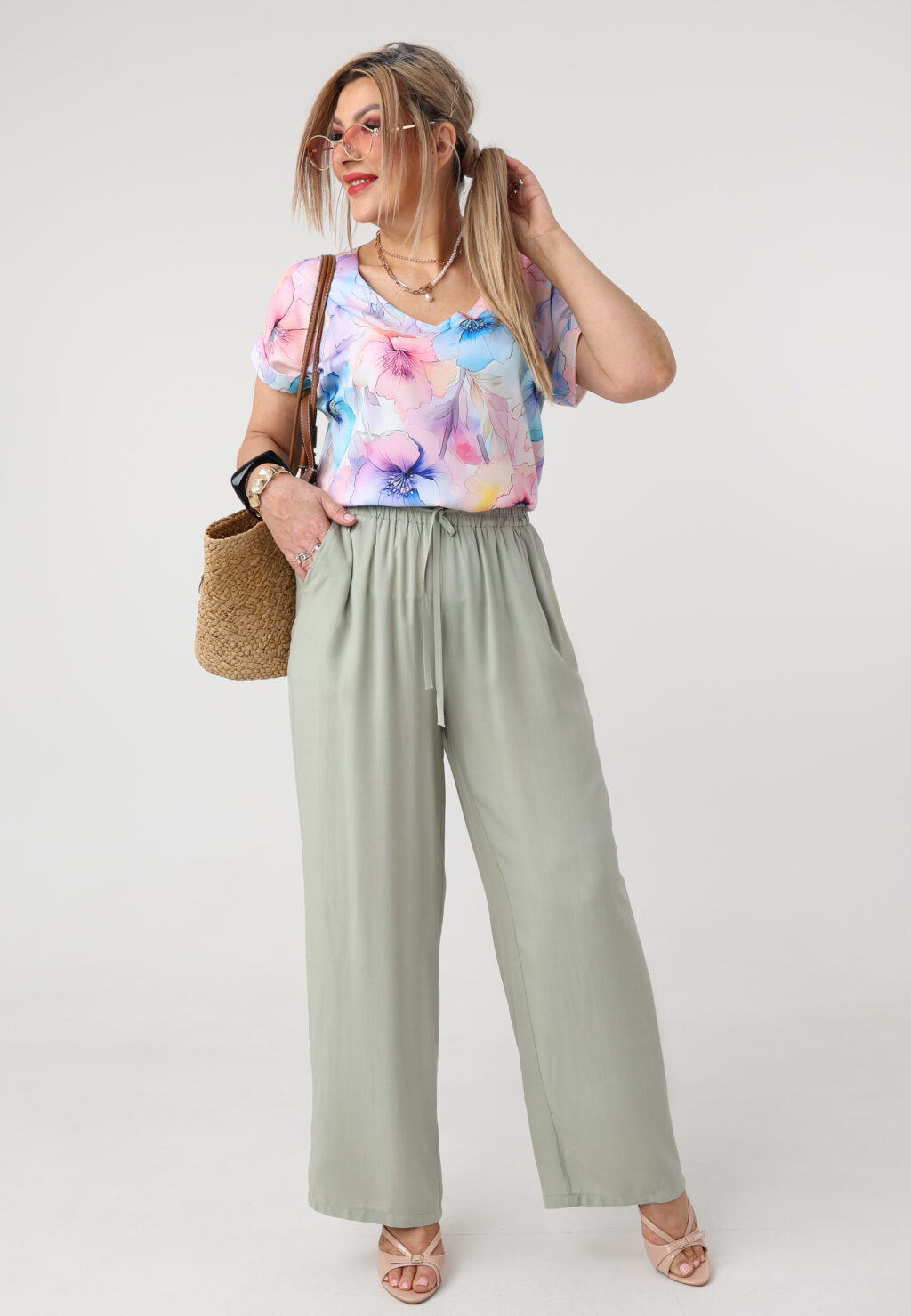 Cienkie spodnie damskie plus size na lato zielone 44-52