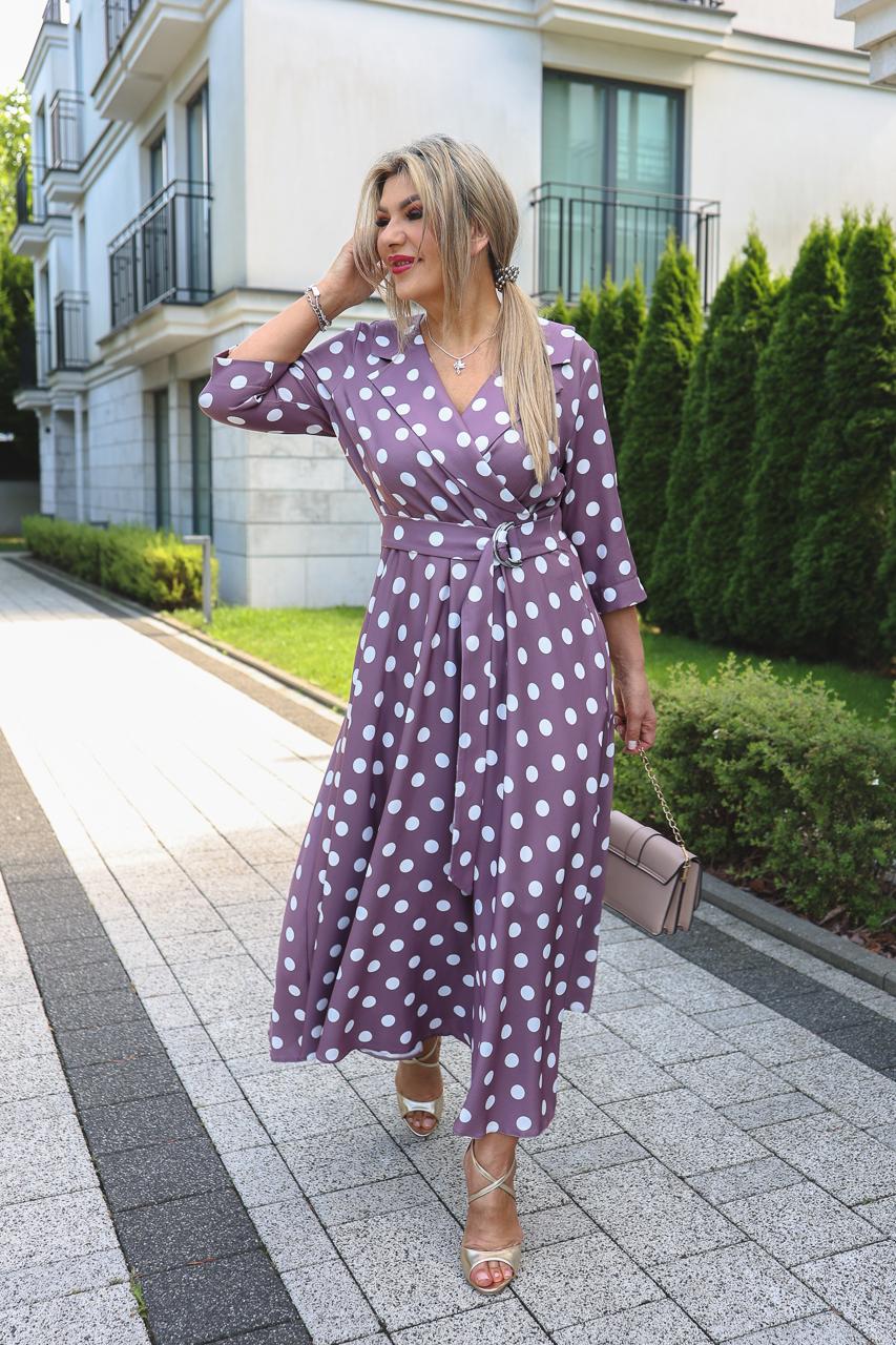 Rozkloszowana sukienka w grochy plus size beżowa 42-52