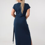 granatowa-dopasowana-sukienka-plus-size-z-marszczeniem-44-52 (2)