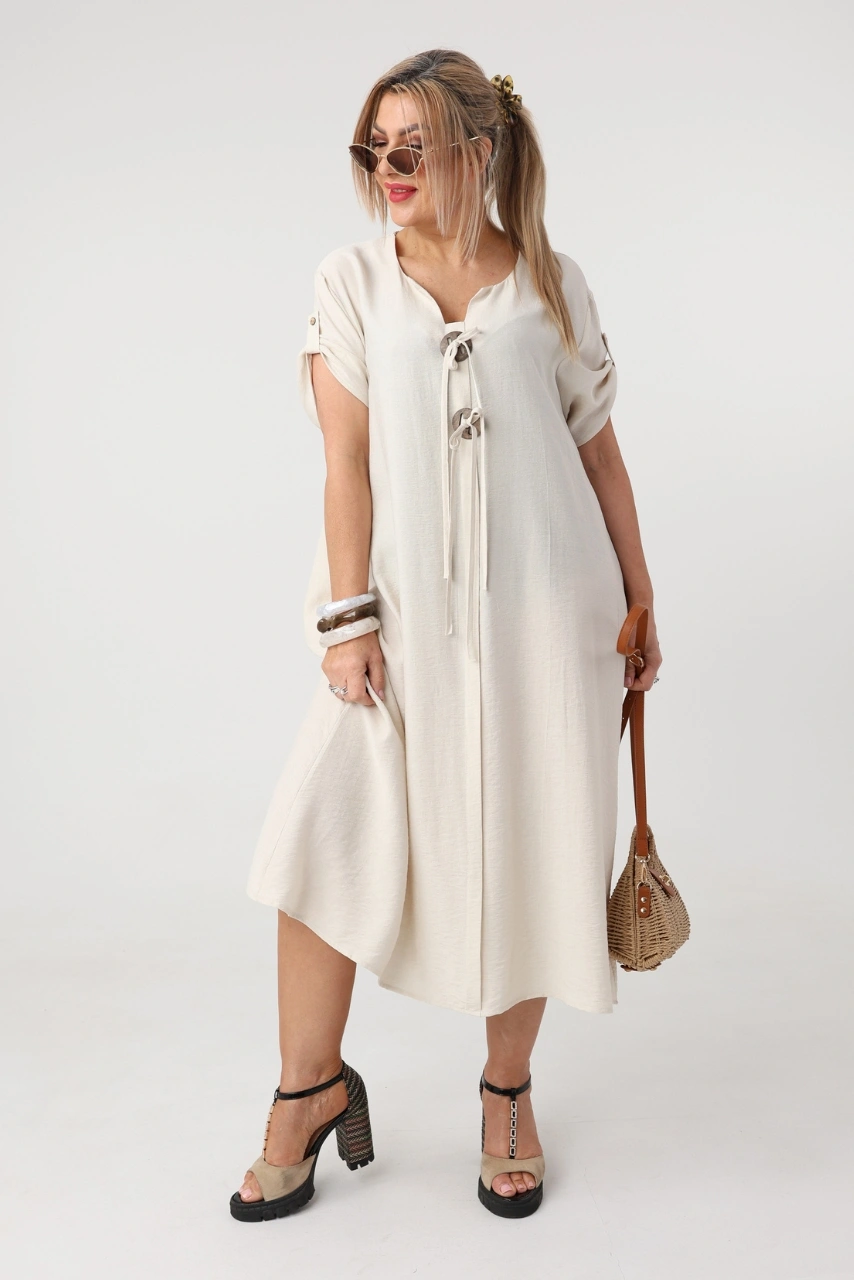 Beżowa moda plus size